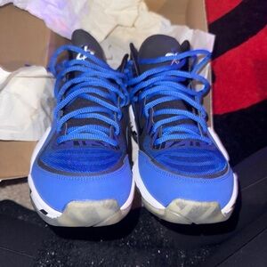 Nike Penny V Memphis Tigers Men's Size 10- 537331-401 - US